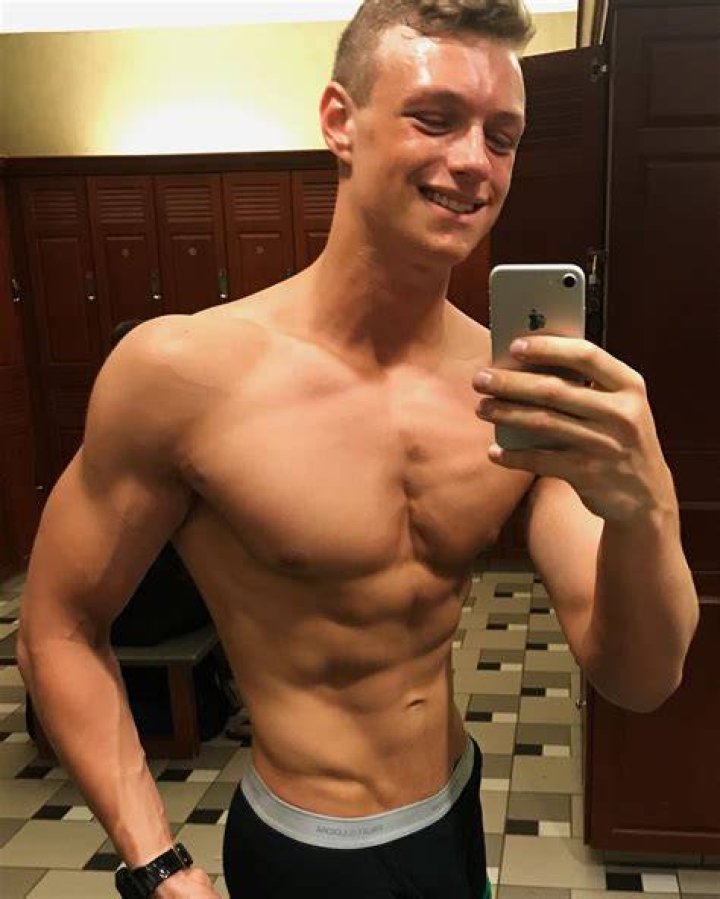 Jon Champagne Height, Weight, Net Worth, Age, Birthday, Wikipedia, Who, Instagram, Biography