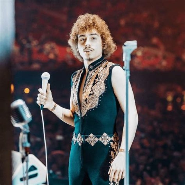 Josh Kiszka Height, Weight, Net Worth, Age, Birthday, Wikipedia, Who, Nationality, Biography