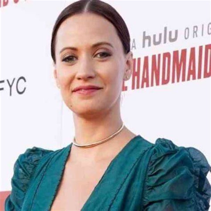 Julie Dretzin Height, Weight, Net Worth, Age, Birthday, Wikipedia, Who, Instagram, Biography