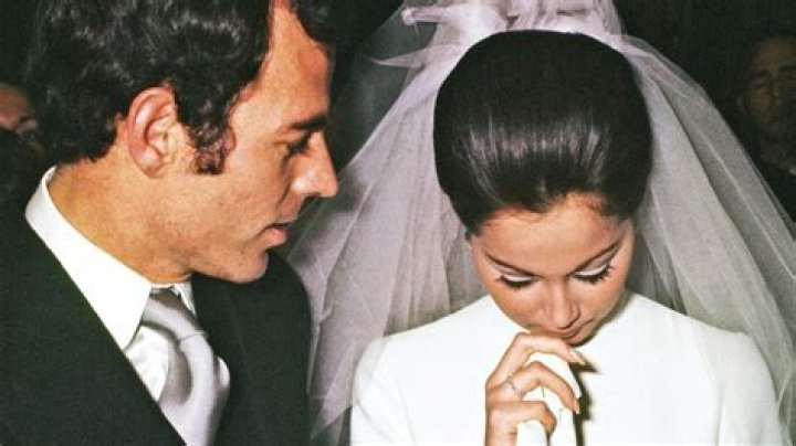
Julio Iglesias’ Past Relationships and Ex-wife 