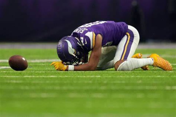 
Justin Jefferson injury update: Minnesota Vikings WR suffers hamstring injury vs Kansas City Chiefs 