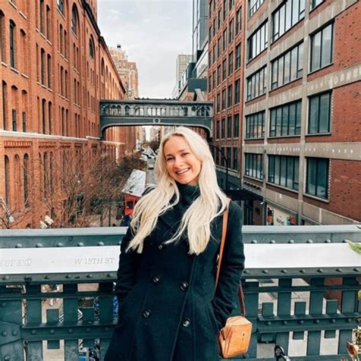 
Karissa Allen – Karisaallen Height, Age, Boyfriend, Biography, Wiki, Net Worth 