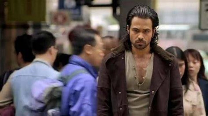 
Kashmir Welcomes Emraan Hashmi With Stone Pelting 