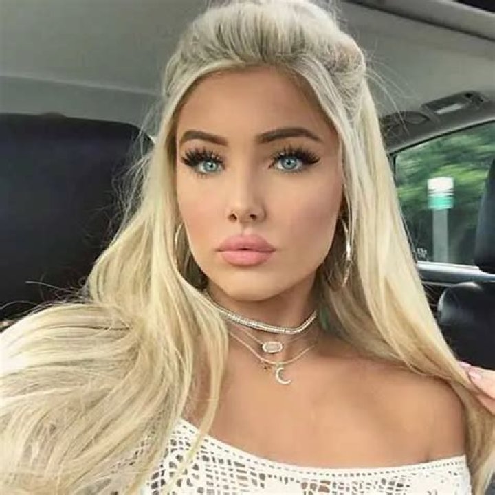 
Katerina Rozmajzl (TikTok Star) Biography, Age, Boyfriend, Height, Net Worth 