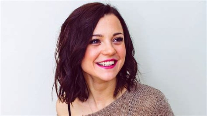 Kathryn Prescott Height, Weight, Net Worth, Age, Birthday, Wikipedia, Who, Nationality, Biography
