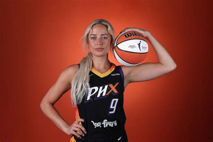 Katrina Cunningham Height, Weight, Net Worth, Age, Birthday, Wikipedia, Who, Nationality, Biography