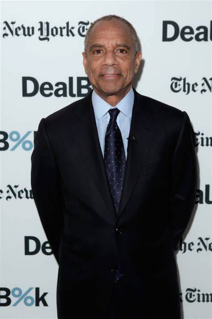 Kenneth Chenault Height, Weight, Net Worth, Age, Birthday, Wikipedia, Who, Nationality, Biography