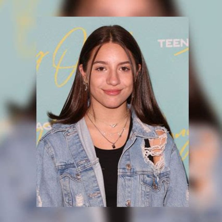 Kenzie Ziegler Height, Weight, Net Worth, Age, Birthday, Wikipedia, Who, Nationality, Biography