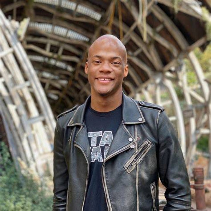 Kevin Boutte Bio, Net Worth 2023, Age, Birthday, Height & Career