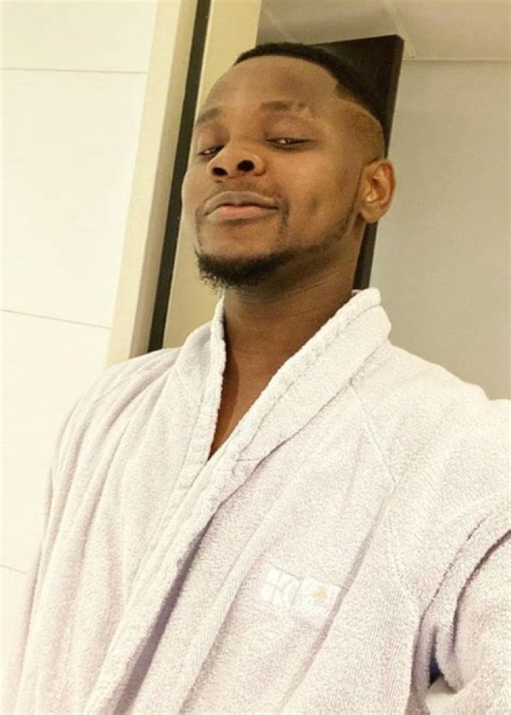Kizz Daniel Height, Weight, Net Worth, Age, Birthday, Wikipedia, Who, Nationality, Biography