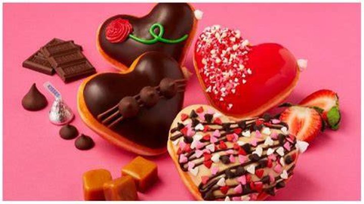
Krispy Kreme Valentine’s Day 2023 lineup explored as brand debuts sweet treats made with Hershey’s chocolate 