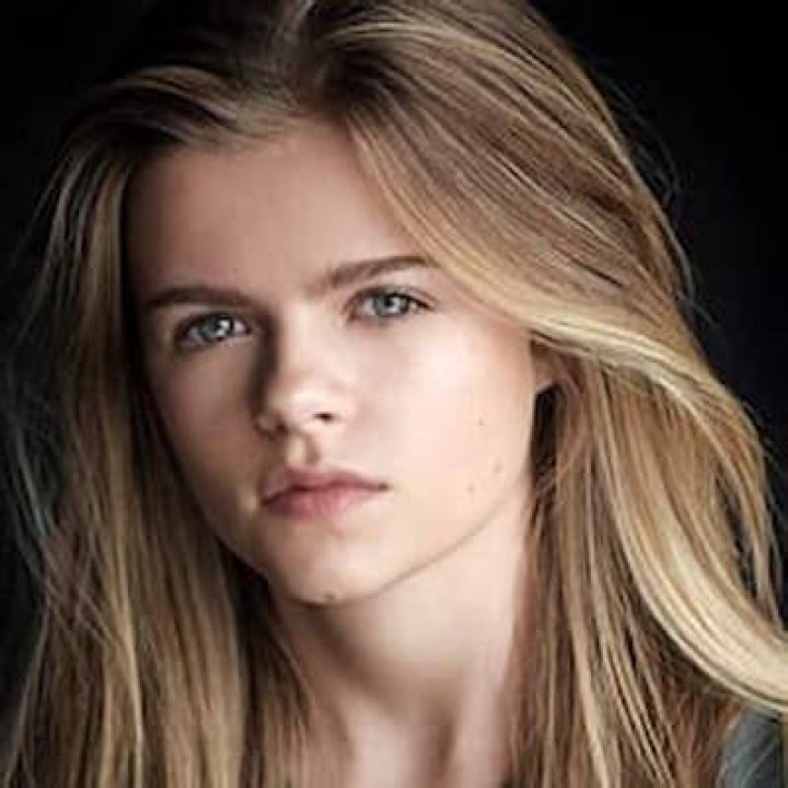 Lauren Mcnamara Height, Weight, Facts, Age, Birthday, Wikipedia, Who, Instagram, Biography