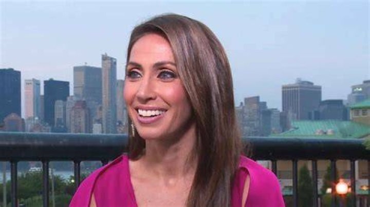 Lauren Simonetti Height, Weight, Net Worth, Age, Birthday, Wikipedia, Who, Nationality, Biography