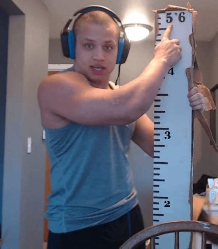 
League Of Legends: Loltyler1’s Actual Height Will Shock You 