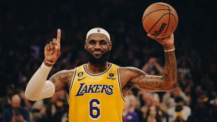 
LeBron James does crown gesture after scoring from the logo in Los Angeles Lakers vs Utah Jazz: Watch 