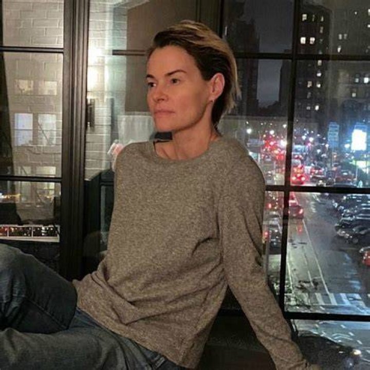 Leisha Hailey Height, Weight, Net Worth, Age, Wiki, Who, Instagram, Biography