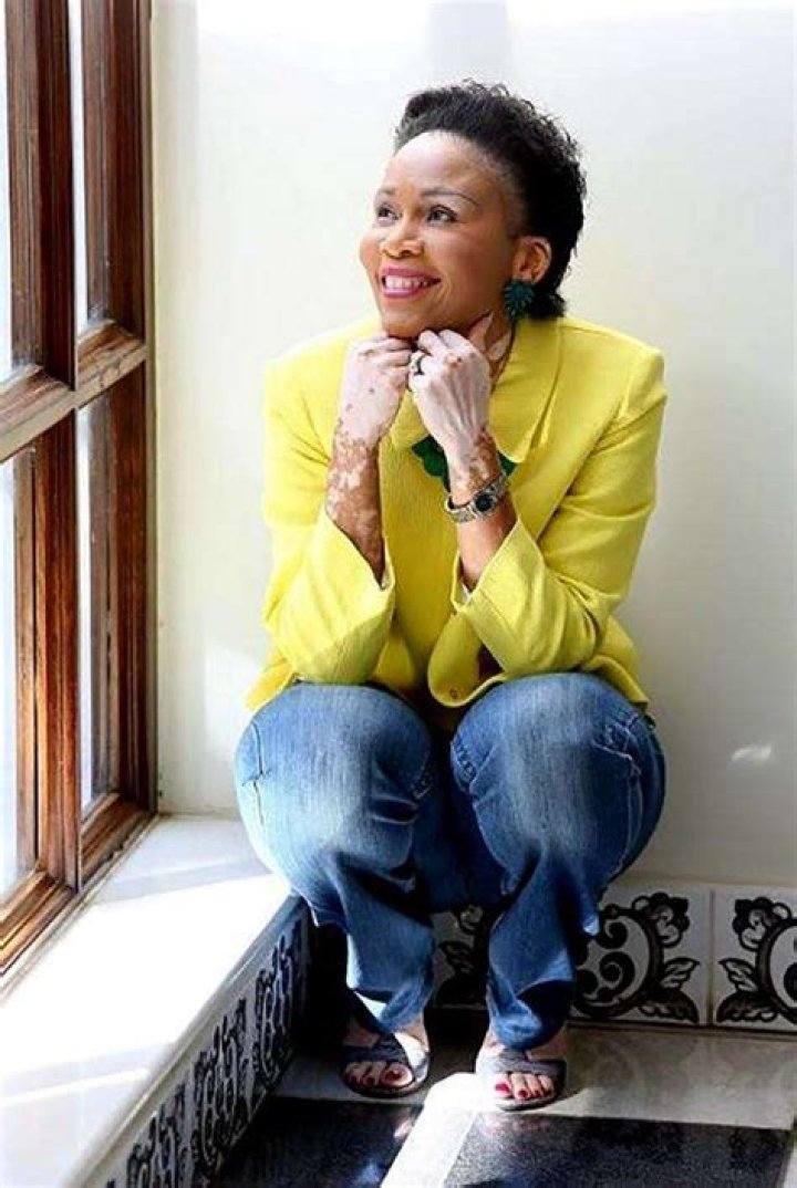 Leleti Khumalo Height, Weight, Net Worth, Age, Birthday, Wikipedia, Who, Nationality, Biography