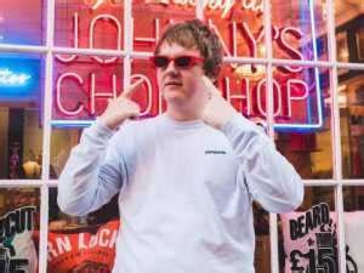 
Lewis Capaldi Health Update, What Happened to Lewis Capaldi? Why is Lewis Capaldi Extending Tour Break? 