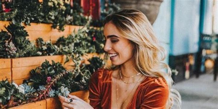 
Lexi Hensler’s Wiki: age, husband. How much she earns on YT? 