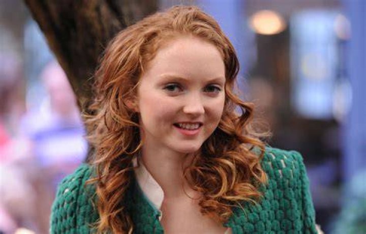 
Lily Cole Height, Weight, Net Worth, Age, Birthday, Wikipedia, Who, Nationality, Biography 