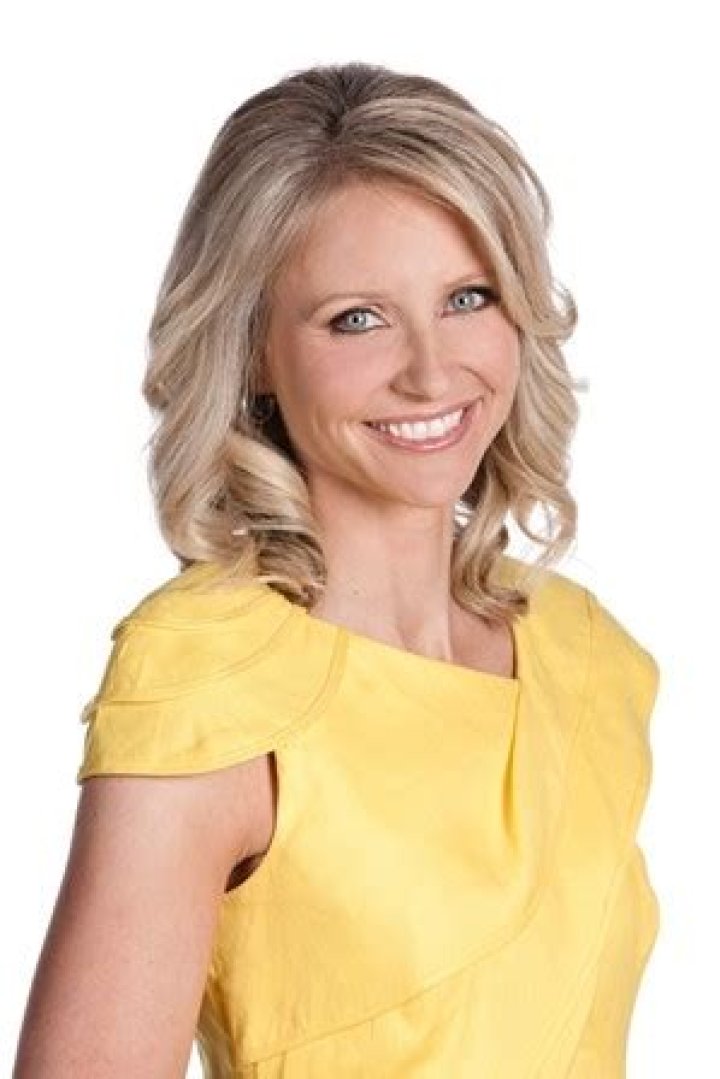 
Livinia Nixon Height, Weight, Net Worth, Age, Birthday, Wikipedia, Who, Nationality, Biography 