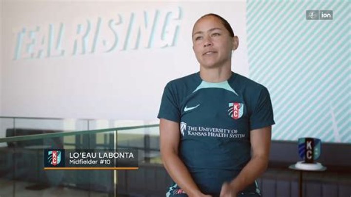 
Lo’eau LaBonta Height, Age, Husband, Biography, Wiki, Net Worth 