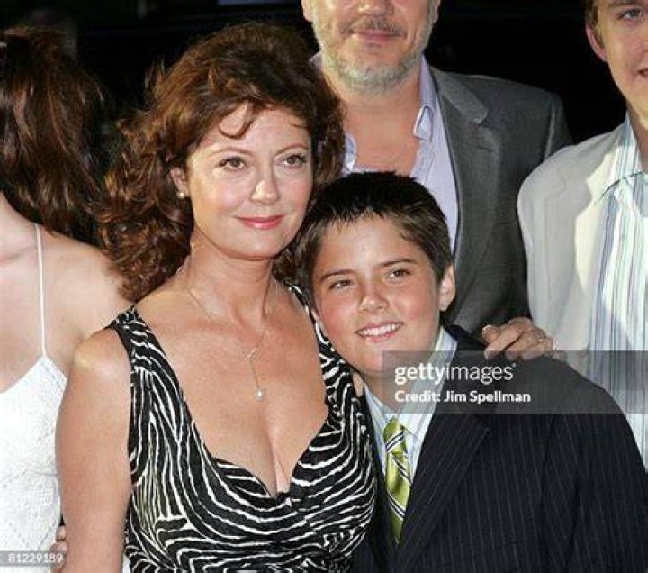 Lois Robbins and Husband Andrew Zaro Net Worth Difference – Do They Have Kids?