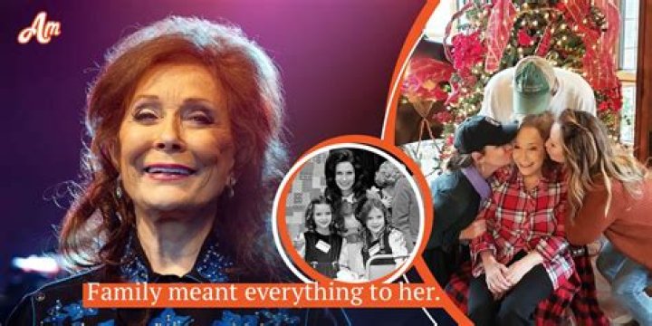 
Loretta Lynn Cried Being Away from Her Family Yet She Overcame Challenges with Support of Dozens of Offspring 