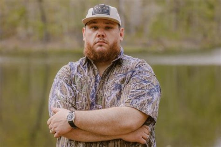 
Luke Combs Height, Weight, Net Worth, Age, Birthday, Wikipedia, Who, Nationality, Biography 
