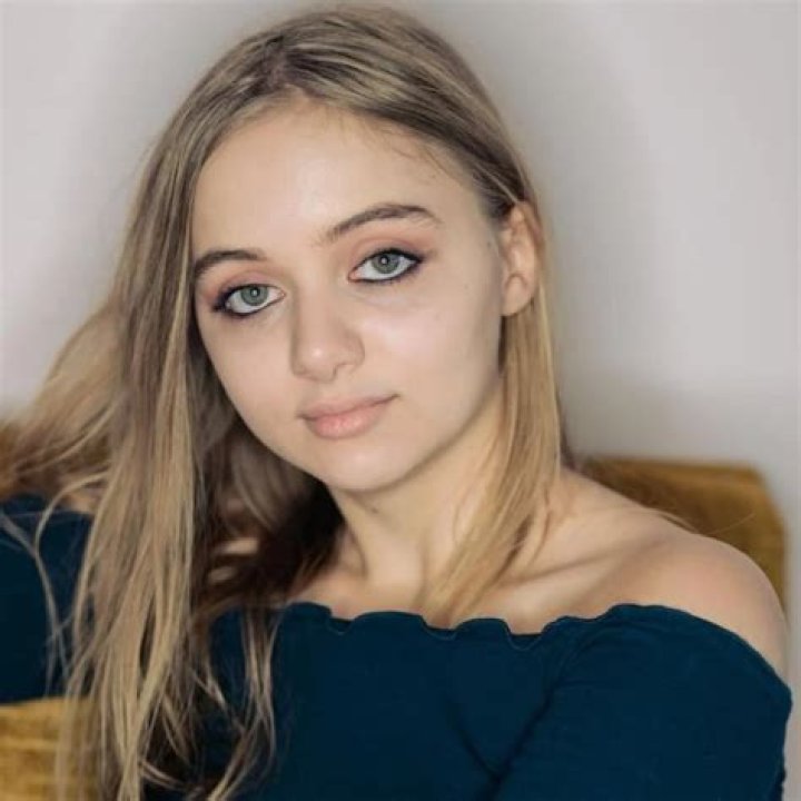 
Maddie B Height, Weight, Net Worth, Age, Birthday, Wikipedia, Who, Nationality, Biography 