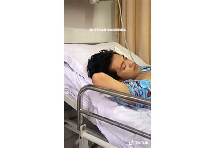 
Maskray Meninggal & Girlfriend Ikke Jenner Biodata, What Happened To Dzikry Aliyyudin? 