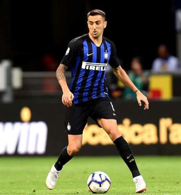 
Matias Vecino Height, Weight, Net Worth, Age, Birthday, Wikipedia, Who, Instagram, Biography 