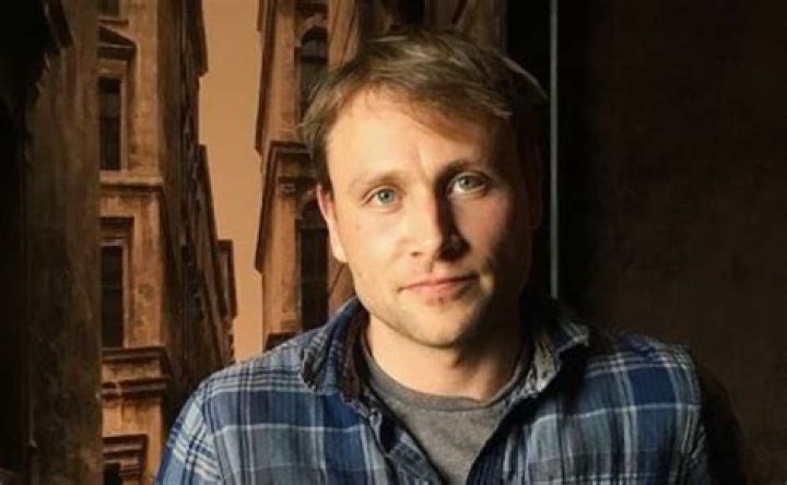 
Max Riemelt Net Worth, Age, Birthday, Wikipedia, Who, Nationality, Biography 