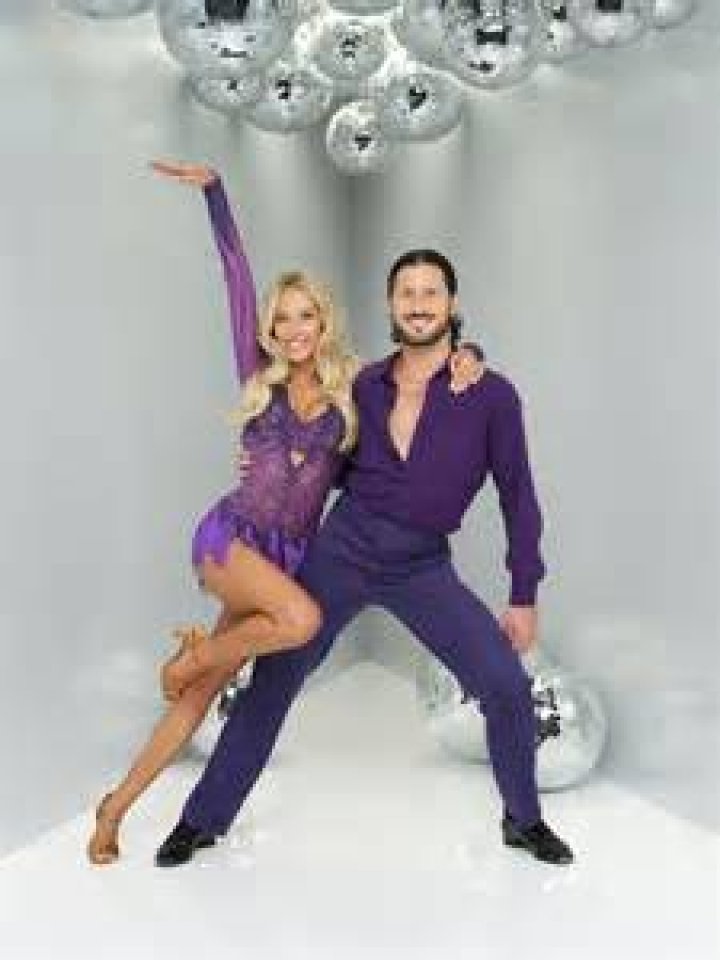Maxim Chmerkovskiy Height, Weight, Net Worth, Age, Birthday, Wikipedia, Who, Instagram, Biography
