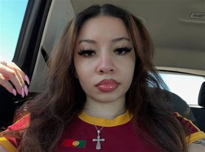 Maya Buckets Height, Weight, Net Worth, Age, Birthday, Wikipedia, Who, Instagram, Biography