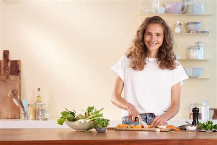 Maya Leinenbach Height, Weight, Net Worth, Age, Birthday, Wikipedia, Who, Instagram, Biography