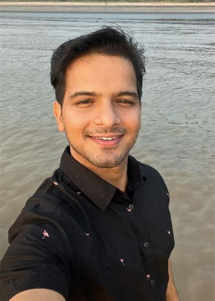 Mayank Bhatt Height, Weight, Net Worth, Age, Birthday, Wikipedia, Who, Instagram, Biography