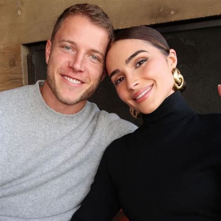 
Meet Azar Swain Girlfriend Emma Roush On Instagram – Everything To Know About Yale Bulldogs Point Guard 