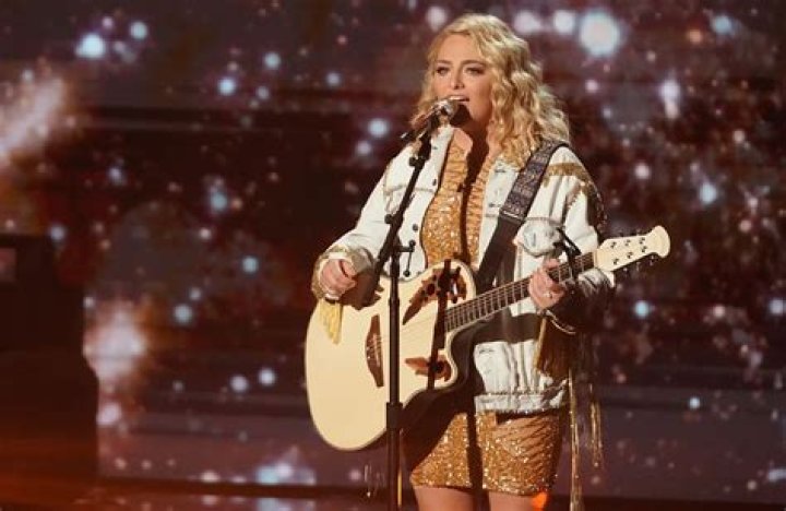 
Meet Hunter Girl From American Idol 2022 – Age Wiki, What Is Her Real Name? 