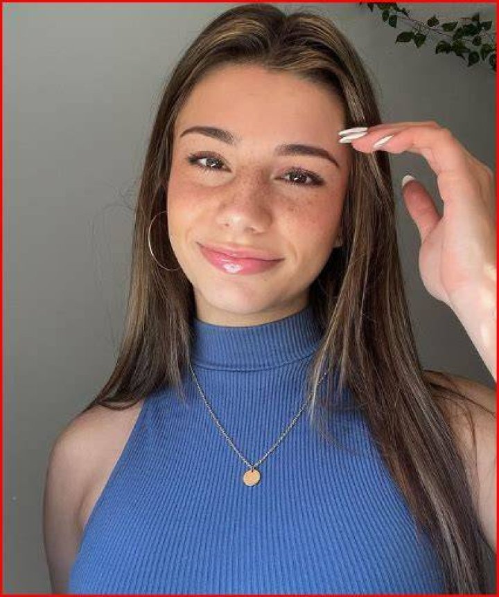 Mikayla Campinos Height, Weight, Net Worth, Age, Birthday, Wikipedia, Who, Instagram, Biography