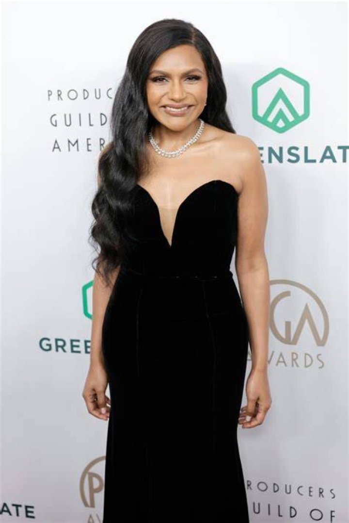 Mindy Kaling Height, Weight, Net Worth, Age, Birthday, Wikipedia, Who, Nationality, Biography