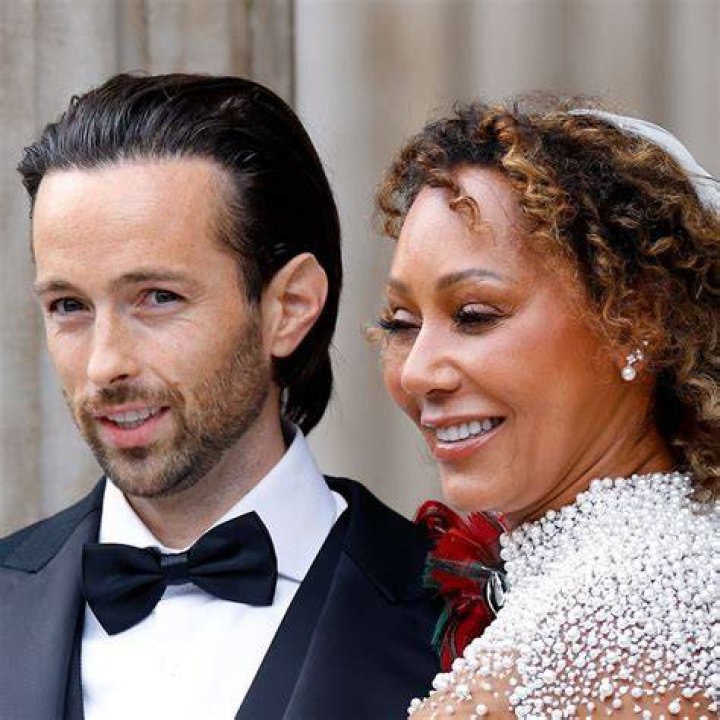 Mona Goodwin Husband- Know Her Married Life And Dating History