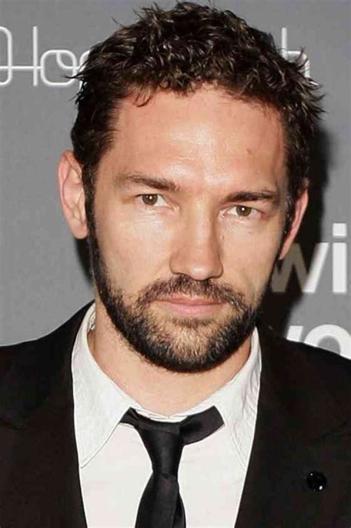 
Nash Edgerton Height, Weight, Net Worth, Age, Birthday, Wikipedia, Who, Nationality, Biography 