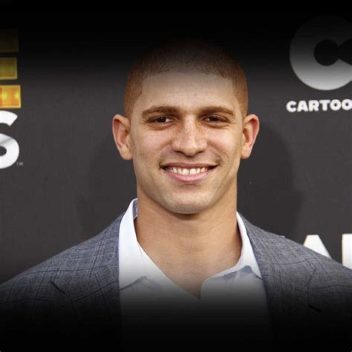 Nathan Rourke Height, Weight, Net Worth, Age, Birthday, Wikipedia, Who, Instagram, Biography