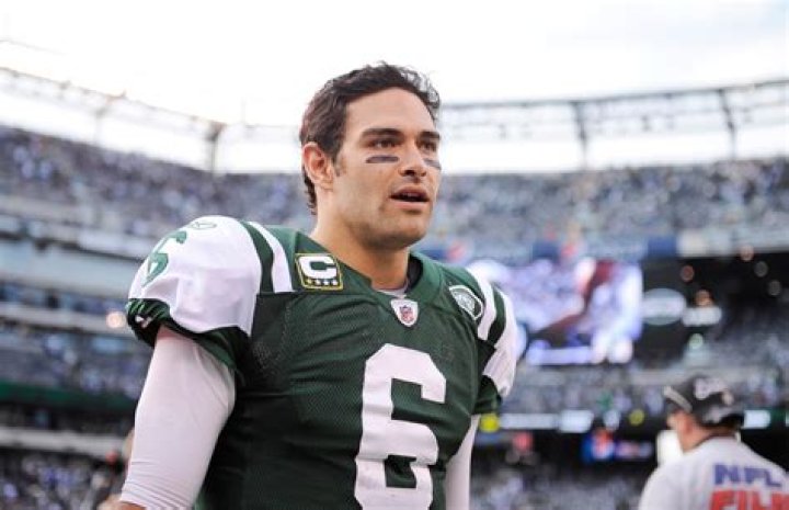
New York Jets QB Mike White Kids Millie Grace And Maddox Grey: Family Ethnicity And Religion 