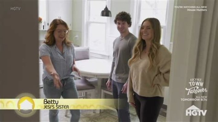 NFL Star Geneo Grissom And Wife Haley Grissom Appeared In House Hunters HGTV