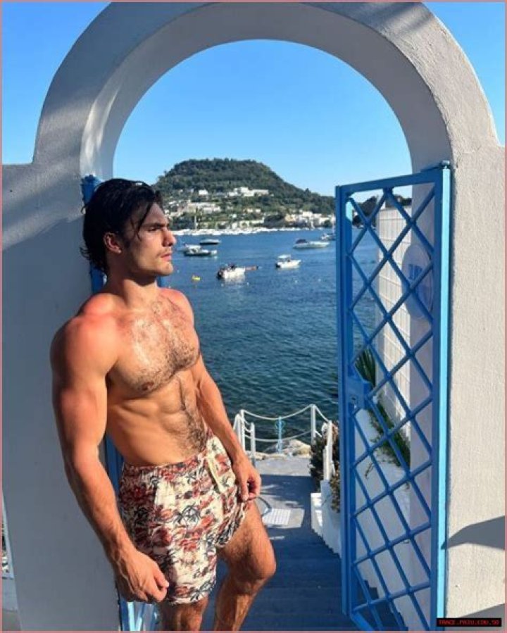 Nick Novac Height, Weight, Net Worth, Age, Birthday, Wikipedia, Who, Instagram, Biography