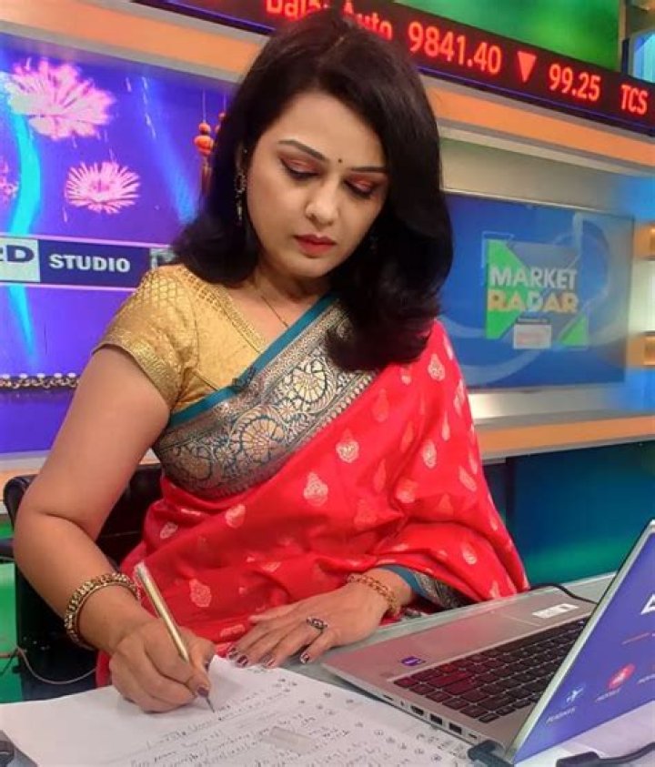 Niharika Anand Height, Weight, Net Worth, Age, Birthday, Wikipedia, Who, Instagram, Biography