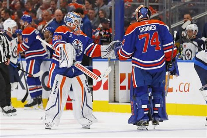
Oilers’ Goaltender Stuart Skinner And His Wife Chloe Skinner Is Expecting Baby Boy 