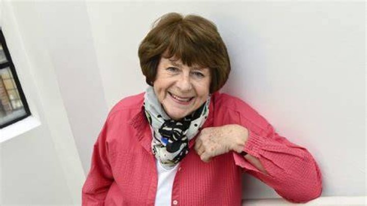 
Pam Ayres Height, Weight, Net Worth, Age, Birthday, Wikipedia, Who, Instagram, Biography 